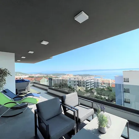 Lux Penthouse Panoramic View With Jacuzzi Apartment Makarska Exterior photo