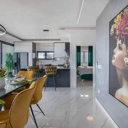 Lux Penthouse Panoramic View With Jacuzzi Apartment Makarska Exterior photo