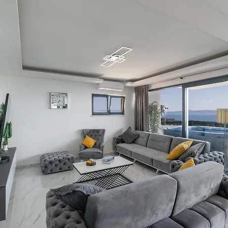 Lux Penthouse Panoramic View With Jacuzzi Apartment Makarska Exterior photo
