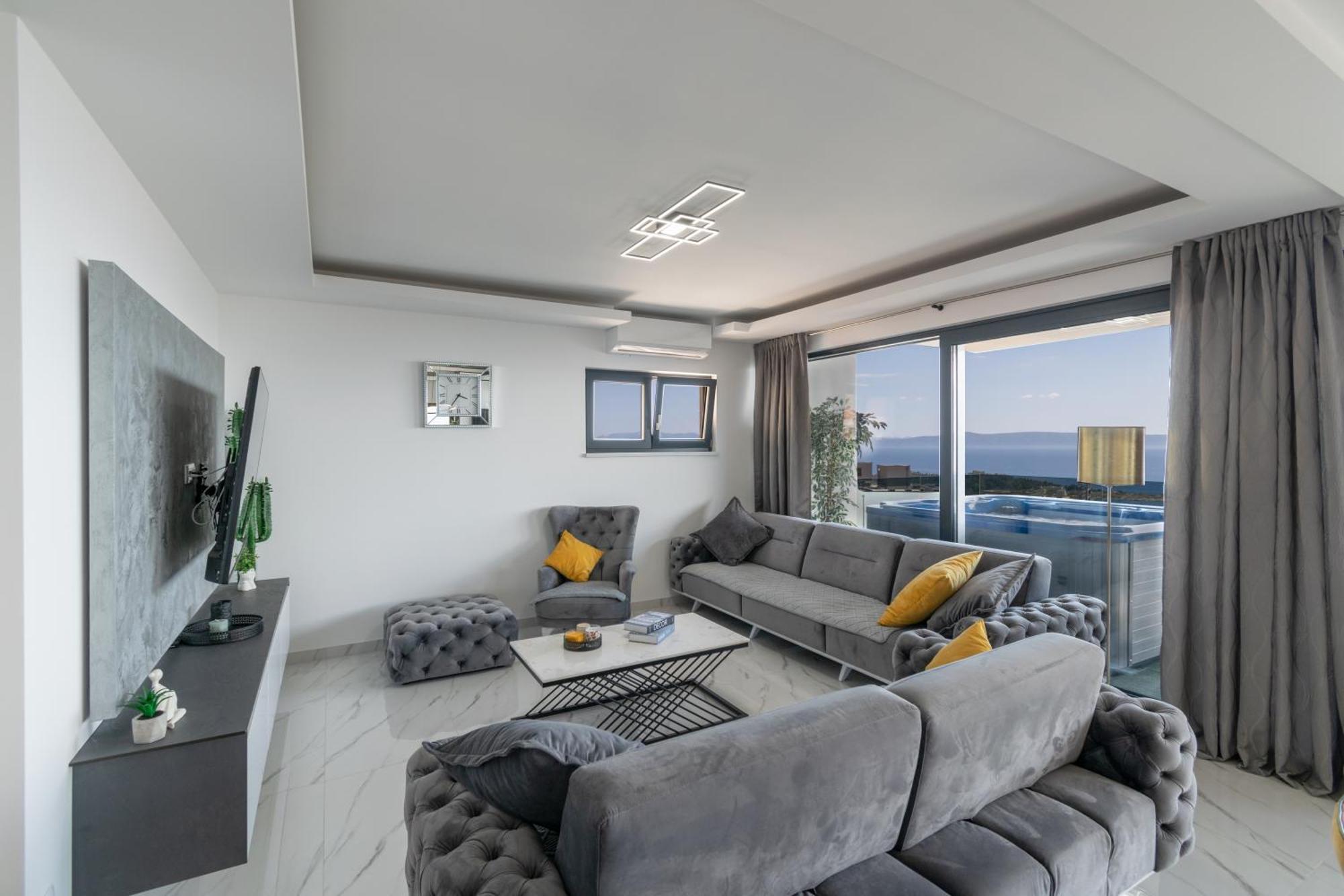 Lux Penthouse Panoramic View With Jacuzzi * Makarska